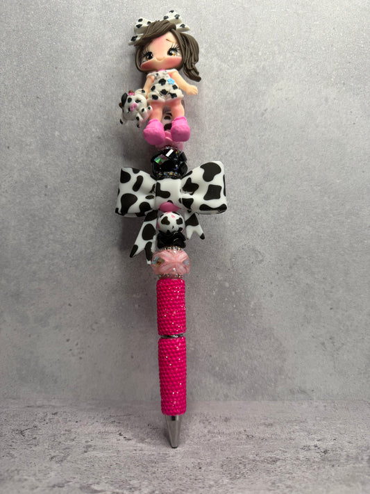 Extended cow-girl pen