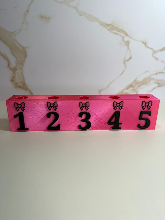Numbered pen display