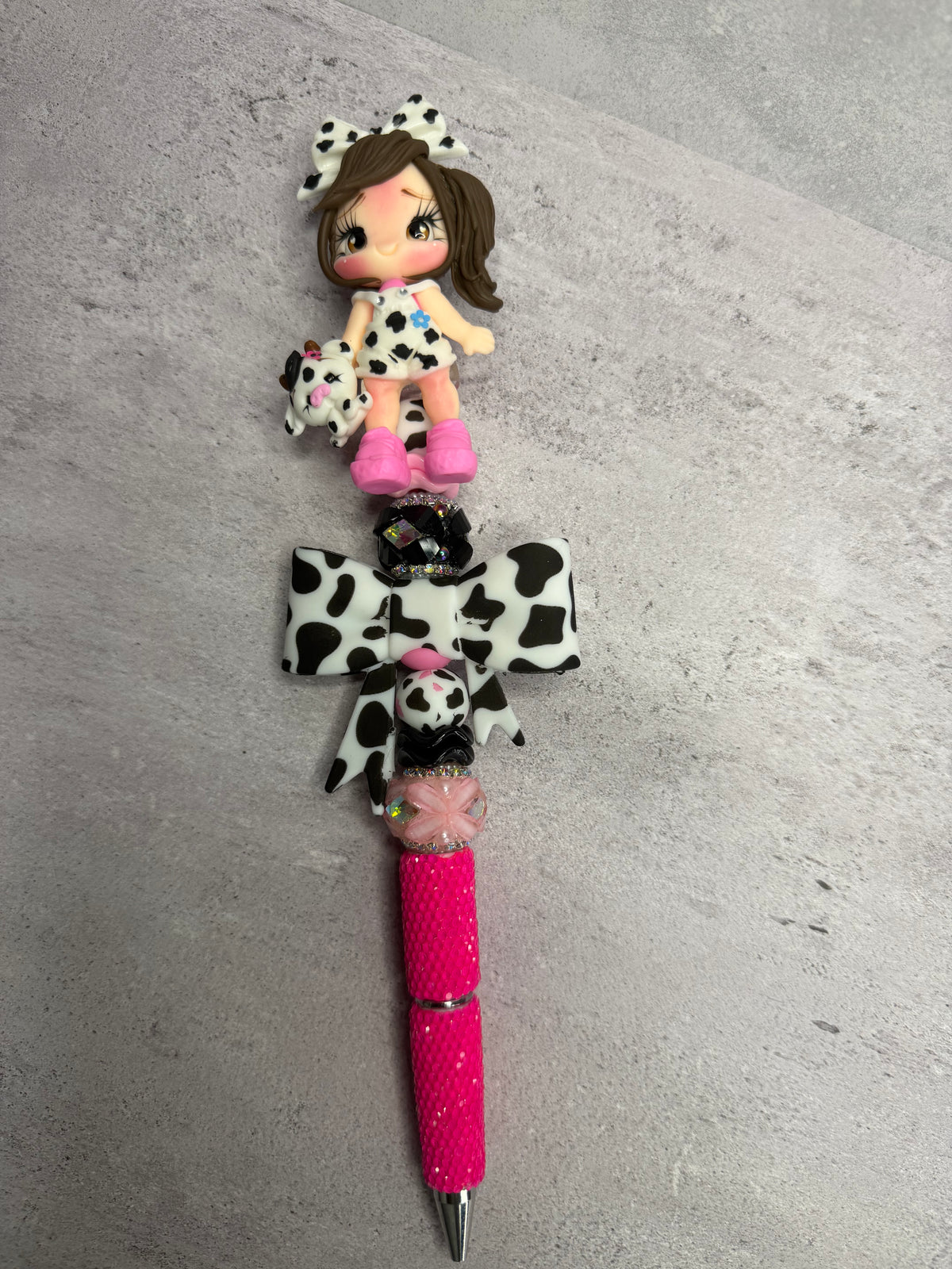 Extended cow-girl pen