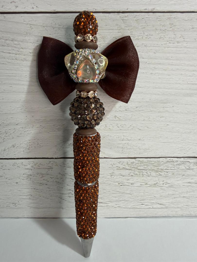 Bow beaded pen