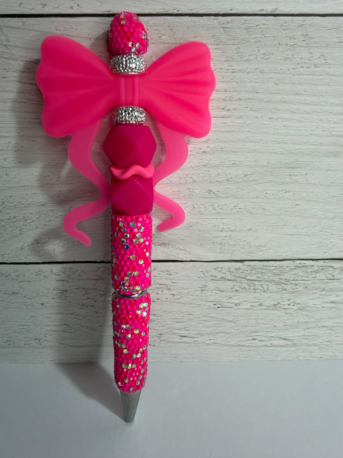 Bow rhinestone pen